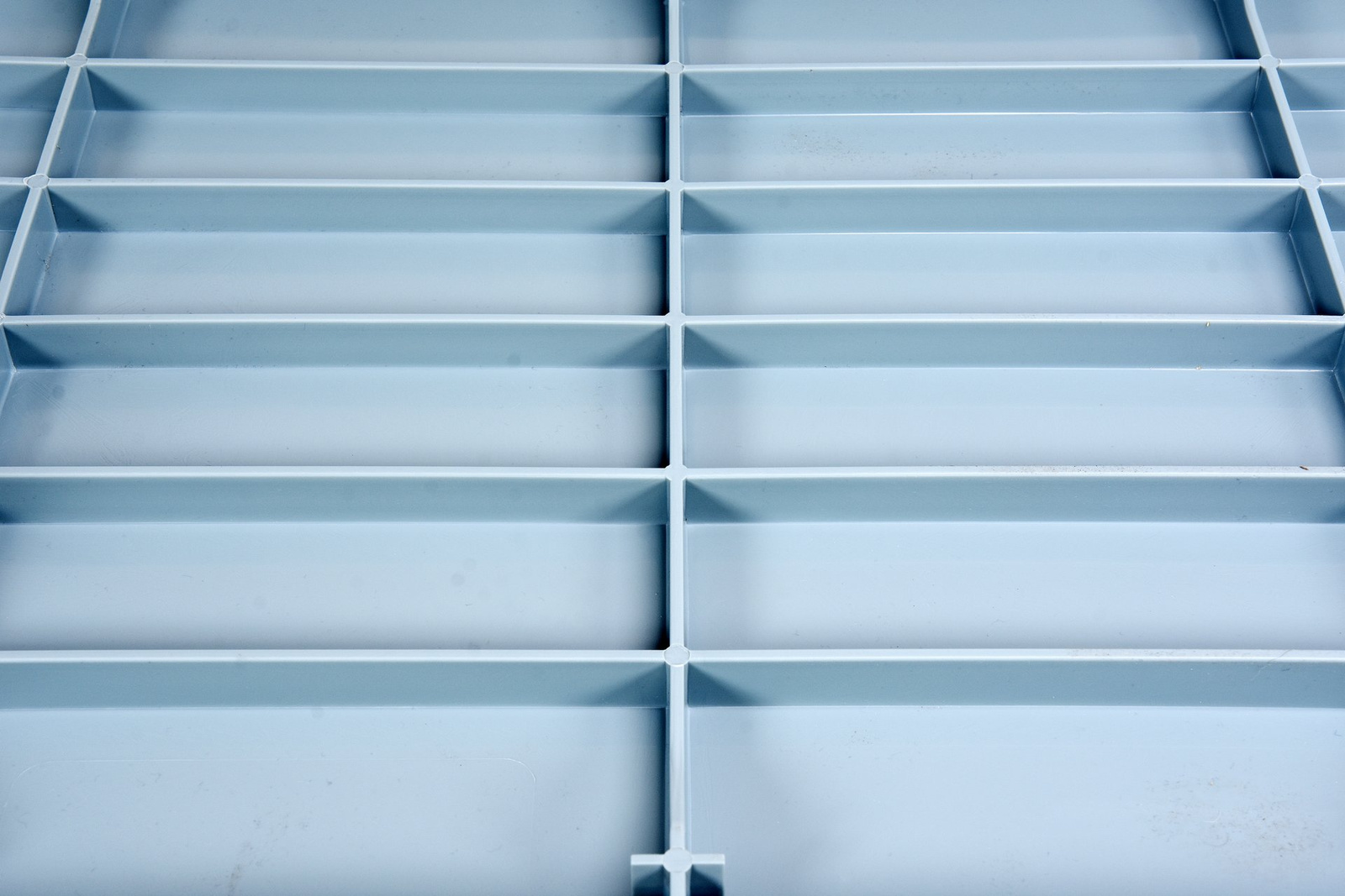 Cărucior de ospătar pliabil din plastic cu 3 rafturi | YATO YG-09100