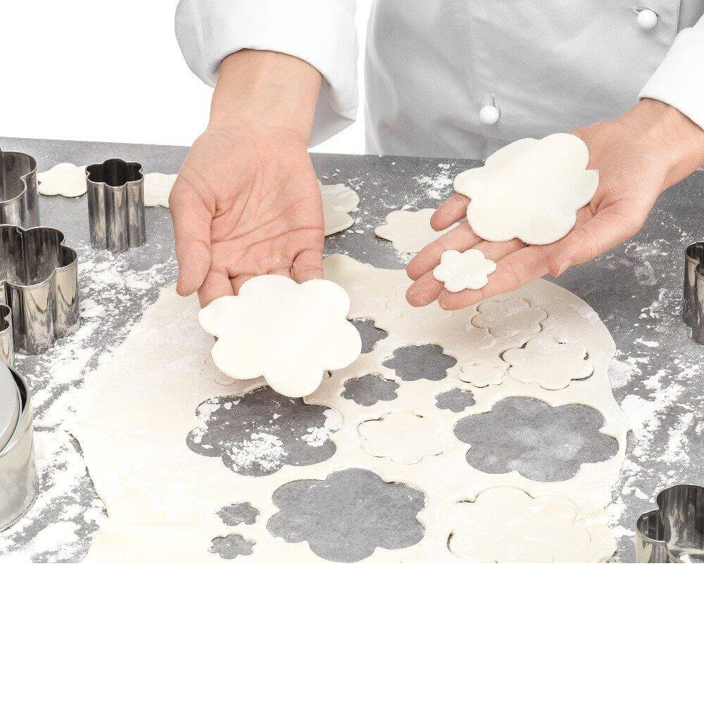 Set de forme pentru tăiere - floare - set 8 bucăți | FORGAST FG11237