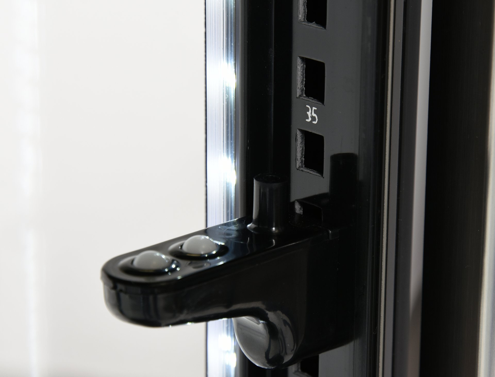 Vitrină frigorifică 100 l rotundă reglabilă | YATO YG-05094