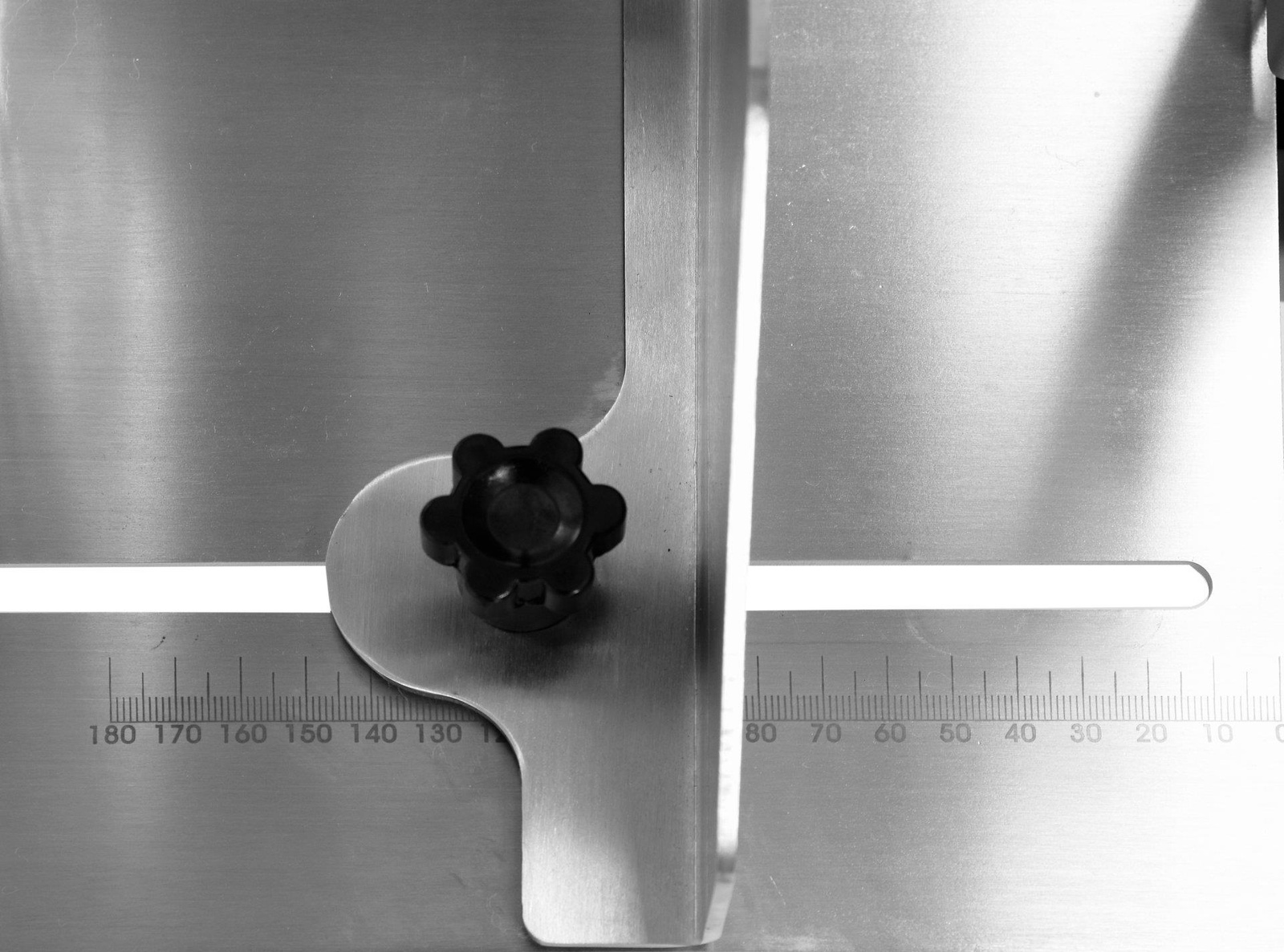 YATO YG-03392 Ferăstrău electric pentru oase