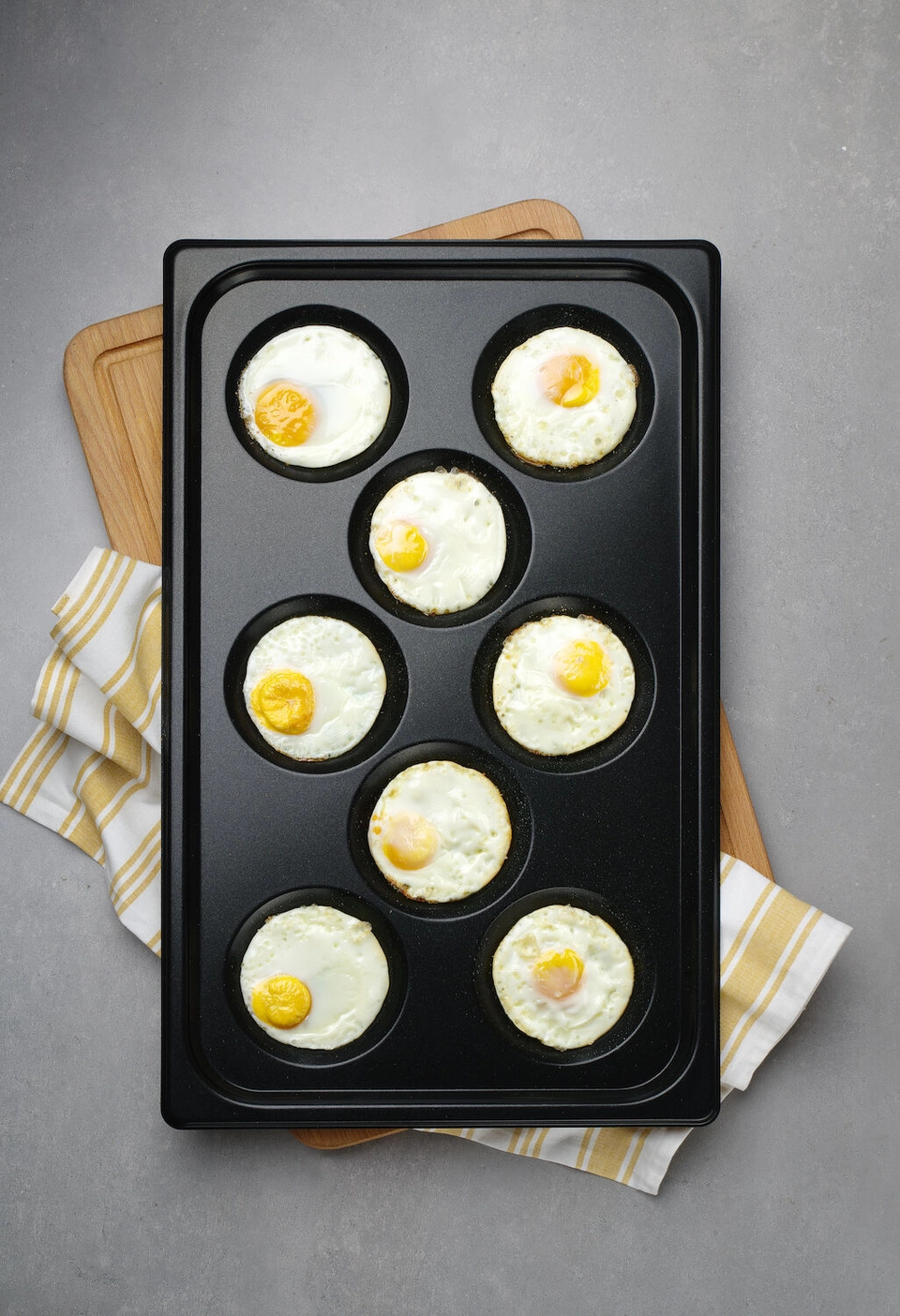 Tavă pentru ouă ochiuri, cu strat antiaderent CONVECTOMAT EGGPLATE, GN1/1 | HENDI 808856