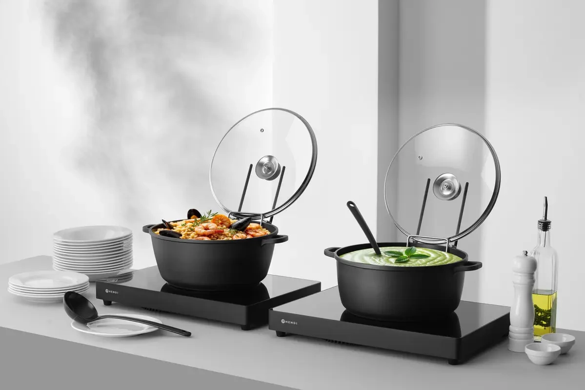 Oală cu strat antiaderent, 7.5 L, neagră, 38.7x31x(H)13 cm | HENDI 611043