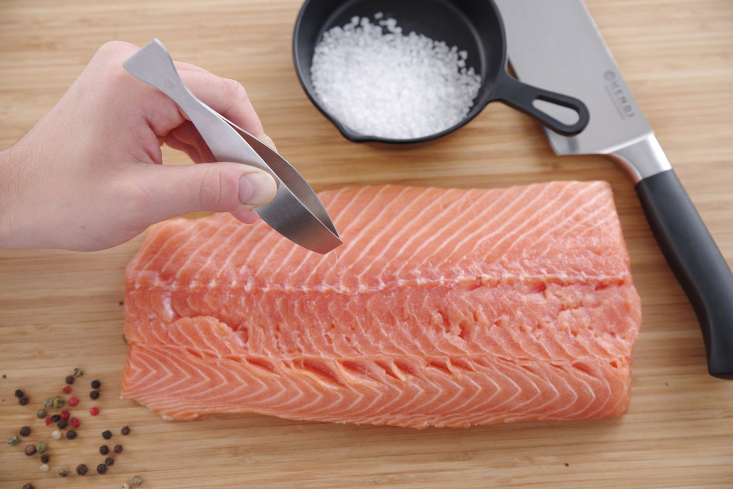 Pensetă pentru îndepărtarea oaselor 135 mm | Hendi 680100