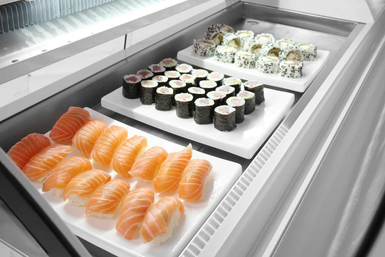 Vitrină frigorifică pentru sushi HENDI 233757