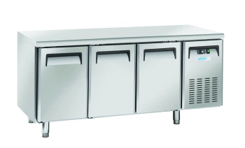 Masă frigorifică cu 3 uși, cu agregat lateral, 180x70x85 cm, 400 l | ARKTIC 236727